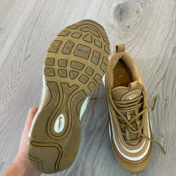 Nike women’s air max 97’s in gold color way. - Picture 4 of 4